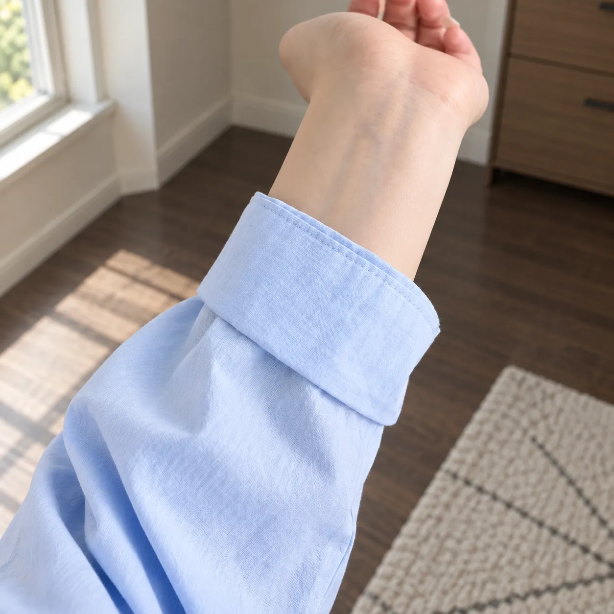 Clara shirt turned cuff and woven fabric detail